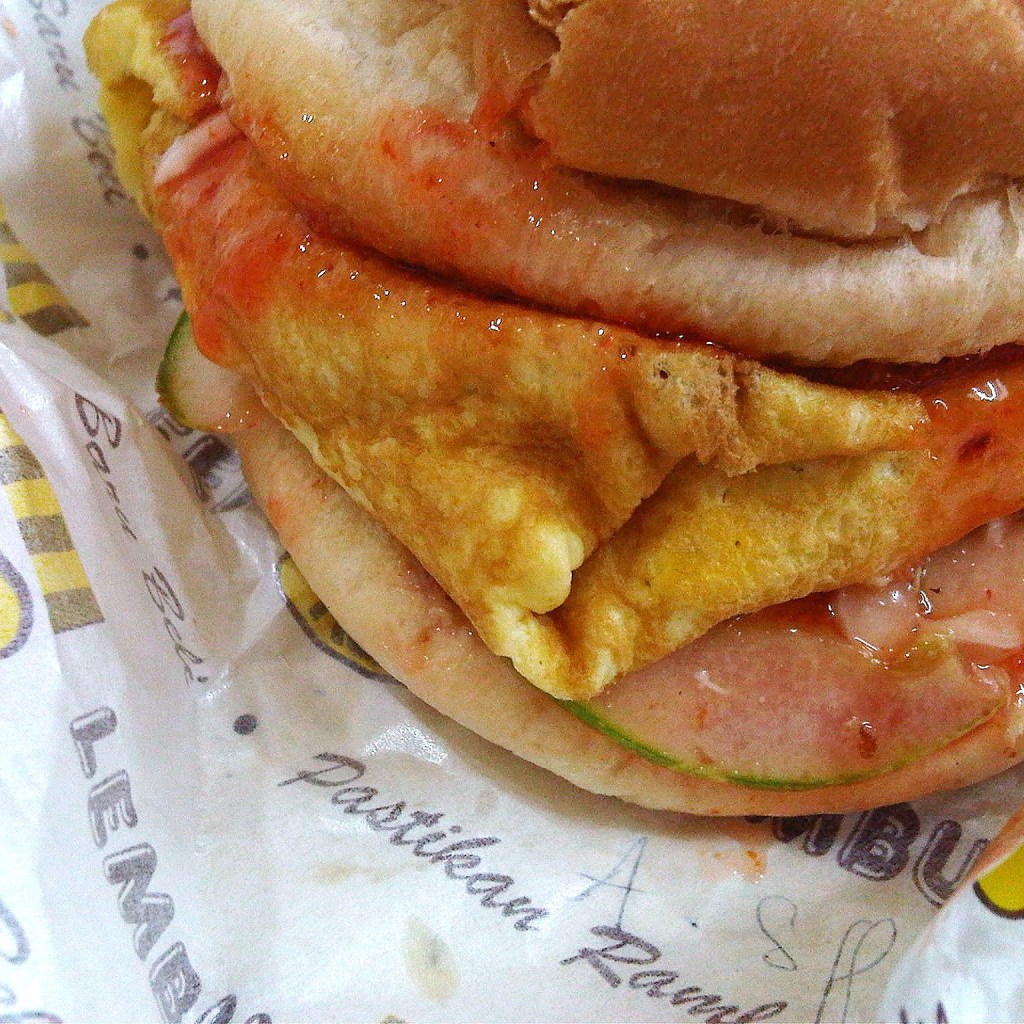 Ramly Burger: A Malaysian Irresistible Culinary Art of&nbsp;Burger